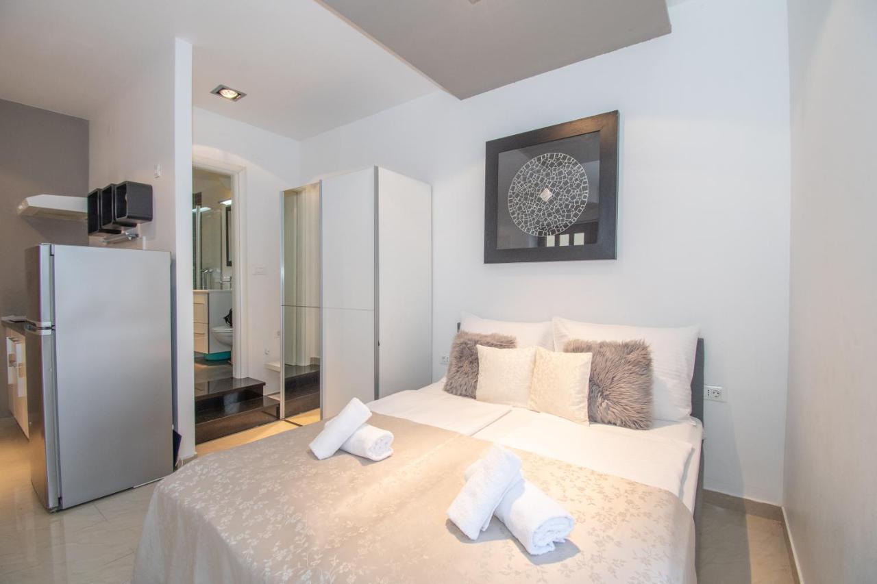Rony Studio Apartment Split Exterior photo
